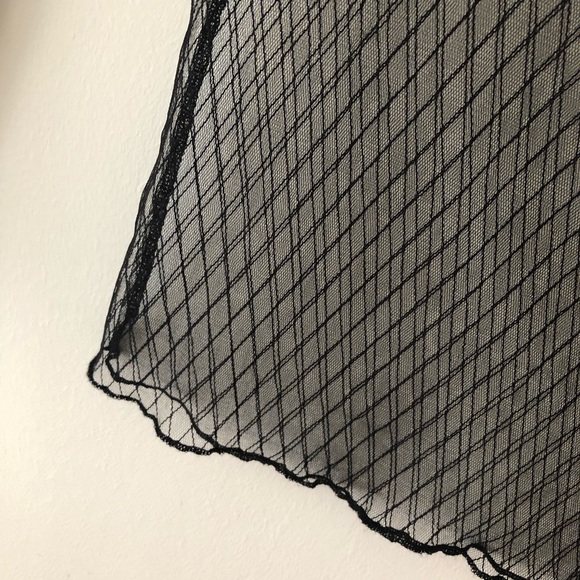 Transparent Stylish Top - Picture 3 of 3